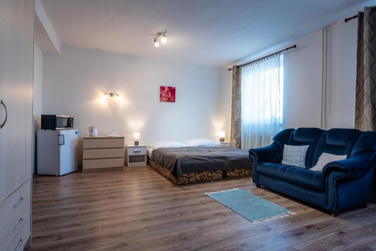 Liptovský Mikuláš Hotel Poludnica מראה חיצוני תמונה