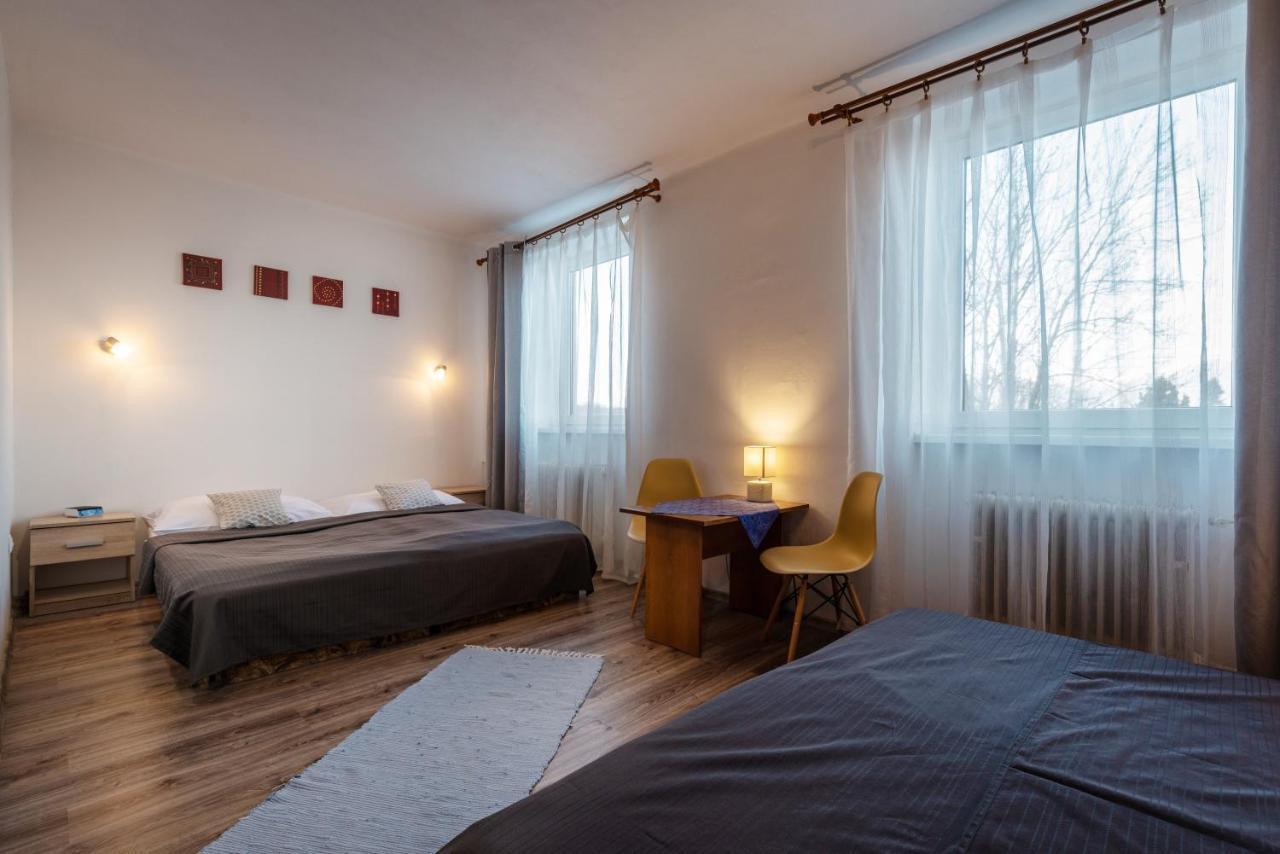 Liptovský Mikuláš Hotel Poludnica מראה חיצוני תמונה