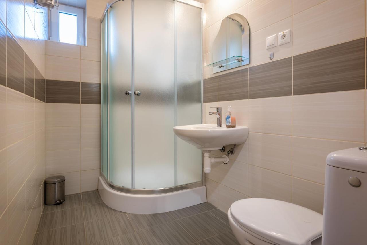 Liptovský Mikuláš Hotel Poludnica מראה חיצוני תמונה